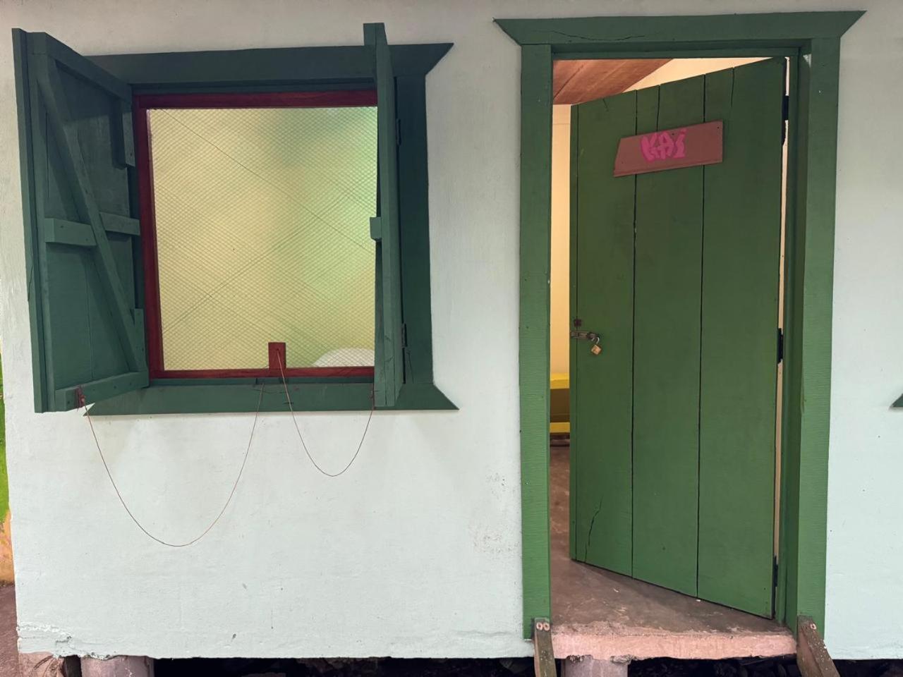 Casa Mamre Vandrehjem Cahuita Eksteriør billede