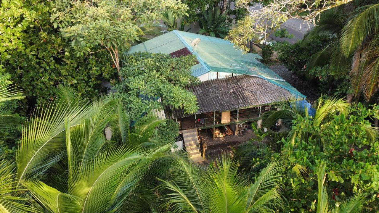 Casa Mamre Vandrehjem Cahuita Eksteriør billede